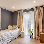 3 Bed In Oc-n34625