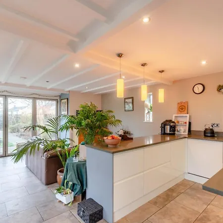 3 Bed In Oc-n34625 بيت للعطل *