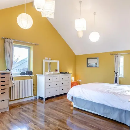 3 Bed In Oc-n34625 *