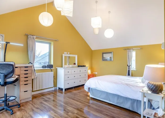 3 Bed In Oc-n34625 *