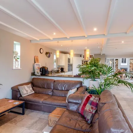 3 Bed In Oc-n34625 Feriehus